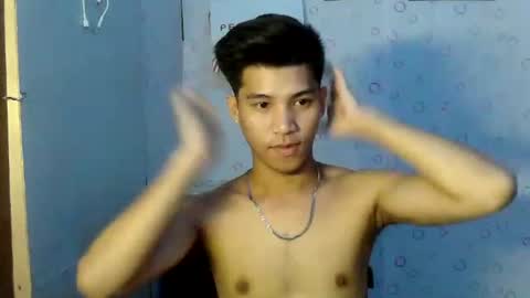 ursweetie_boy online show from July 14, 2:38 am
