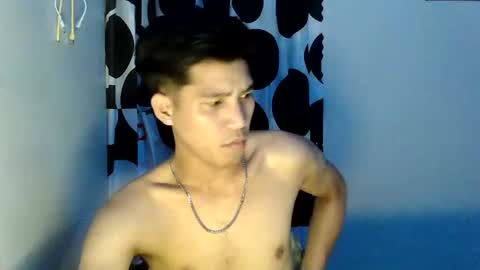 ursweetie_boy online show from July 14, 7:56 am