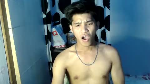 ursweetie_boy online show from July 19, 12:40 pm