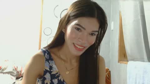 urtrans_sheenlyn online show from August 2, 10:44 am