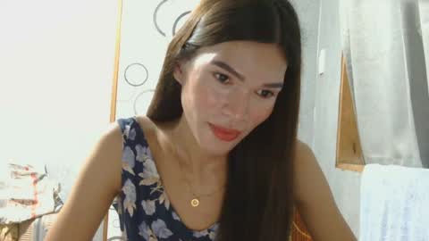 urtrans_sheenlyn online show from August 2, 12:34 pm