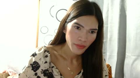 urtrans_sheenlyn online show from August 3, 4:14 pm