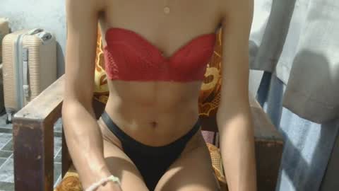 urtrans_sheenlyn online show from August 8, 3:45 pm