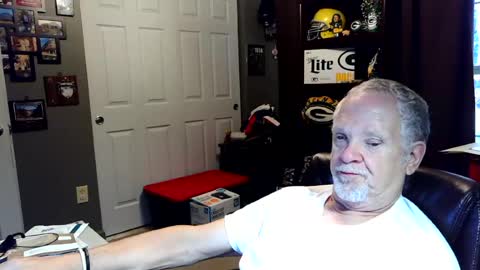 usadad90 online show from August 14, 1:48 pm