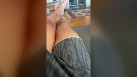 useemie online show from August 17, 12:48 am