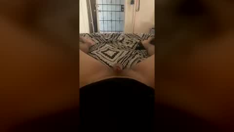 useranon334457 online show from August 5, 6:06 pm