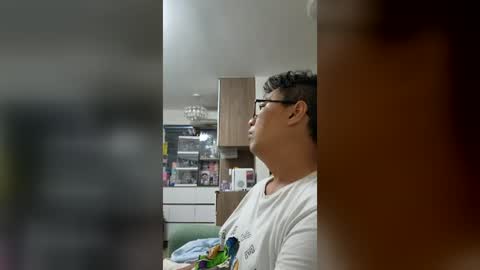 O online show from July 3, 8:49 am