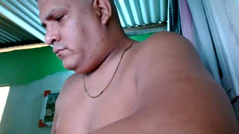 uzaki_007 online show from August 2, 5:36 am