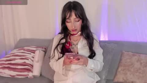 v1cky_ online show from July 24, 2:47 am