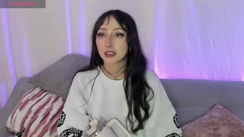 v1cky_ online show from July 26, 8:14 pm