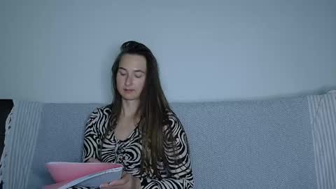 Valensiya online show from May 26, 7:15 pm