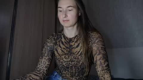 Valensiya online show from July 15, 8:15 am