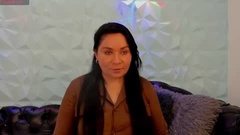 Vahiolet online show from September 9, 8:25 pm