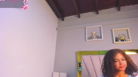 vahiolet_fuentes online show from August 13, 2:58 am