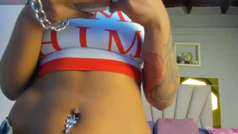 vahiolet_fuentes online show from August 15, 3:21 am
