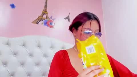  Violet  online show from July 31, 6:57 pm