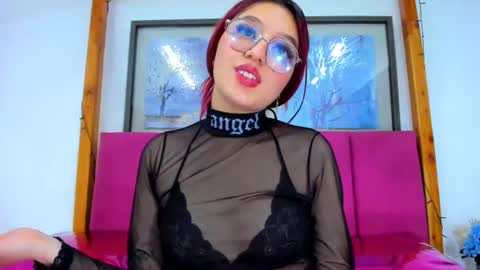  Violet  online show from August 6, 6:40 pm