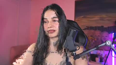 va-len-ti-na online show from August 6, 4:33 am