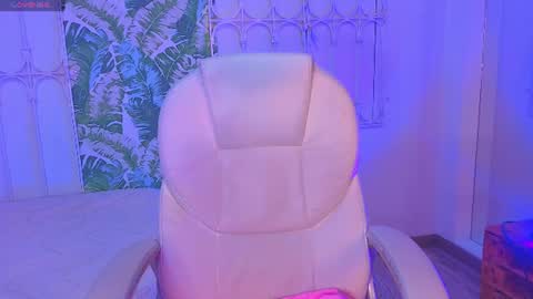 val_dreams7 online show from August 14, 8:45 pm