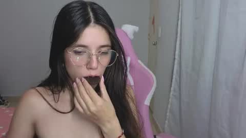 Val online show from June 27, 3:21 am