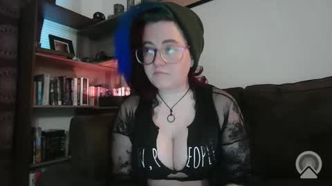 valarieak online show from March 30, 3:52 pm