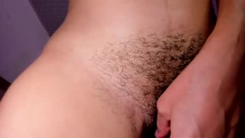 HI IM NEW online show from July 31, 6:35 pm