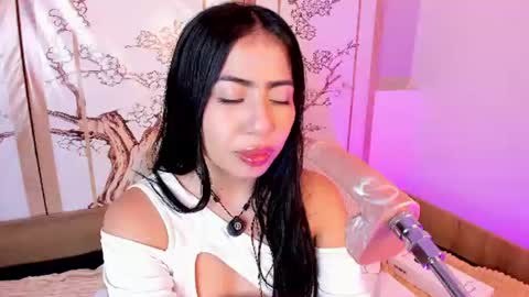 Vale online show from August 3, 1:23 am