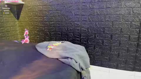 valen_cute22 online show from August 13, 10:40 am