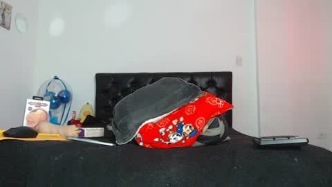 valen_foxxx online show from July 21, 5:15 pm