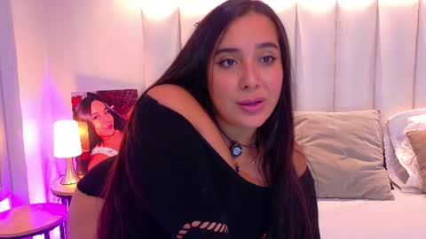 Valen Scott online show from August 4, 4:04 pm