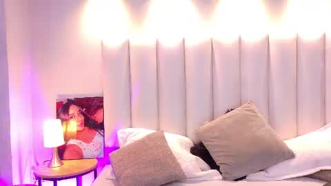 Valen Scott online show from August 6, 5:34 pm