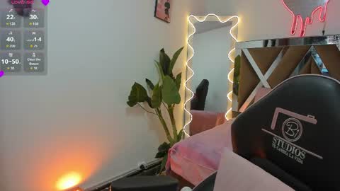 valenbloom_tay online show from August 11, 1:02 pm