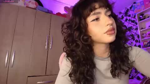 valentina online show from June 25, 3:09 am