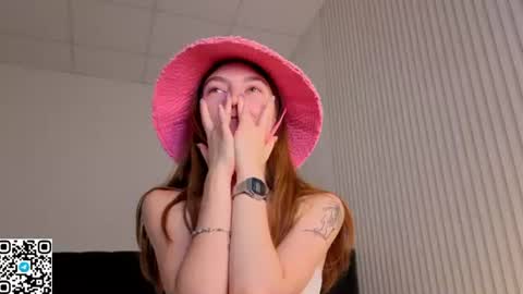 Nora online show from August 12, 8:11 pm