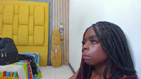 valenrs online show from August 5, 4:38 pm