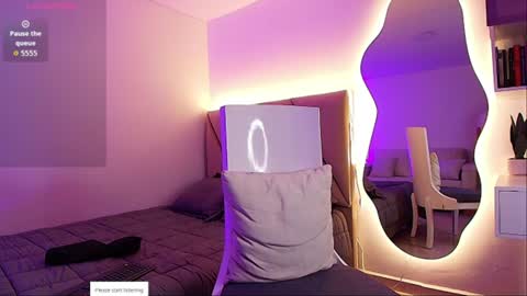 valenssio_moretti online show from August 8, 2:55 am