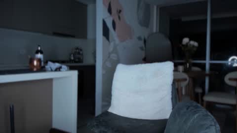 valenthinoking online show from February 25, 6:22 am