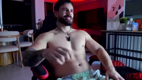 valenthinoking online show from August 11, 2:24 am