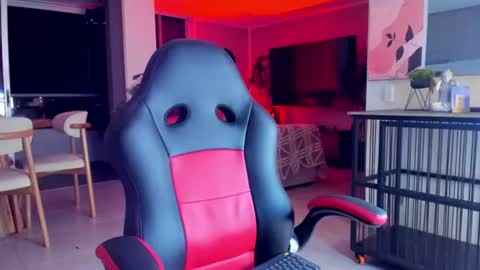 valenthinoking online show from August 13, 2:03 am