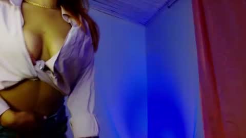 valentina__rosee online show from August 3, 11:23 pm