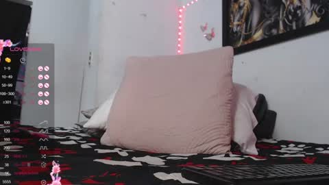 ValentinaGarcia online show from August 7, 6:19 pm