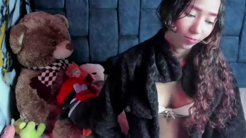 valentina_klean online show from August 9, 3:18 am