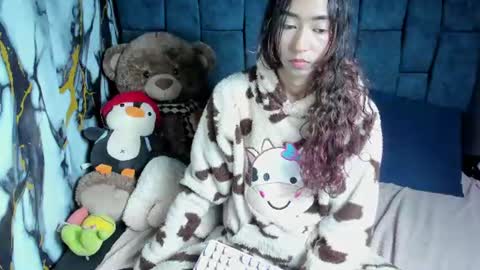 valentina_klean online show from August 15, 5:33 am