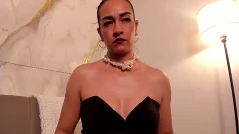 Valentina online show from August 6, 5:23 pm