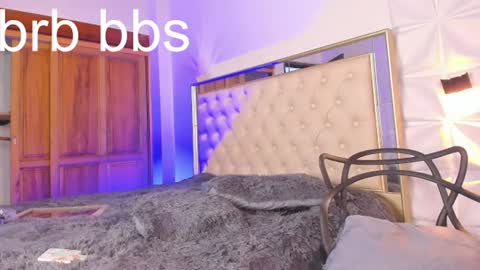 valentinaliux_ online show from August 15, 3:38 pm