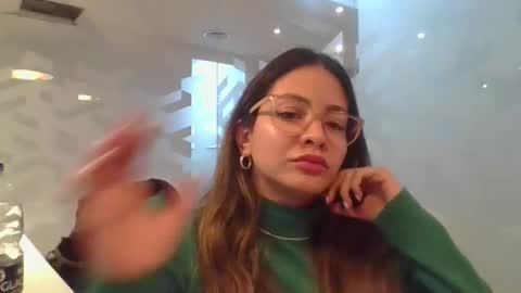 valentinaseleni24 online show from May 21, 8:43 pm