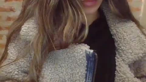 valentinaseleni24 online show from June 26, 3:43 am
