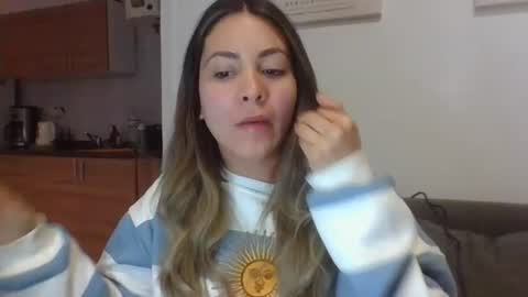 valentinaseleni24 online show from July 4, 11:29 pm
