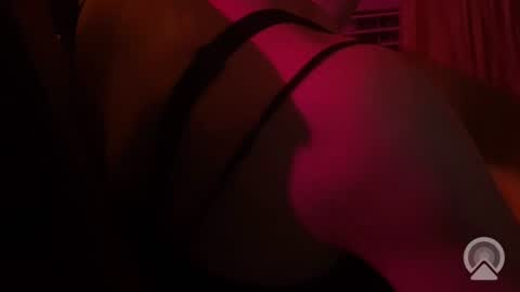 valentinasmilets online show from August 8, 7:36 pm