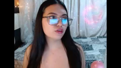 valentinasmith18 online show from July 2, 4:24 am